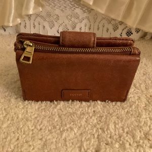 FOSSIL BUFFALO HIDE WALLET
